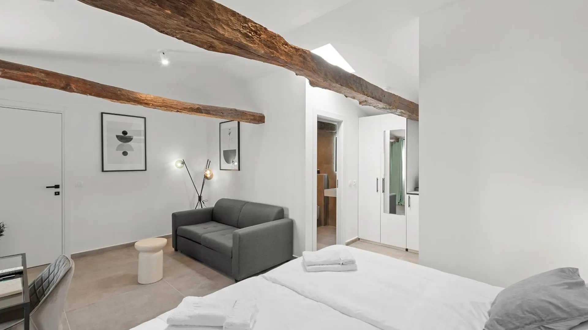 בוזט Konoba Most Rooms לינה וארוחת בוקר